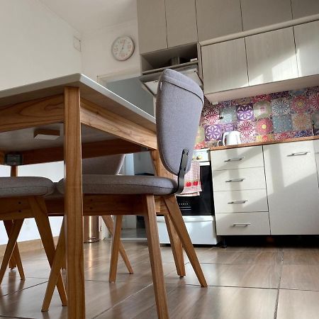 Apartamento Centrico, Moderno Y Tranquilo Caleta Olivia Exteriör bild