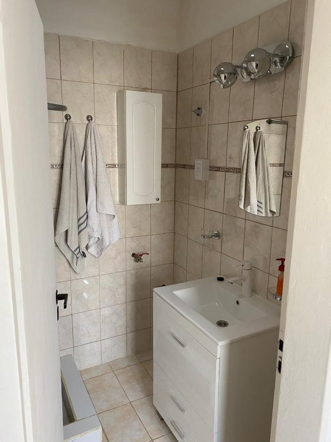 Apartamento Centrico, Moderno Y Tranquilo Caleta Olivia Exteriör bild